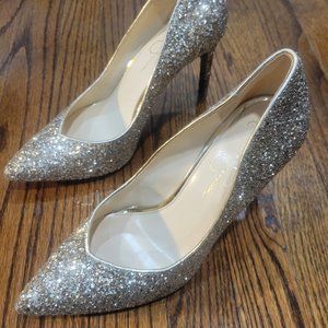 Gold shimmer pumps